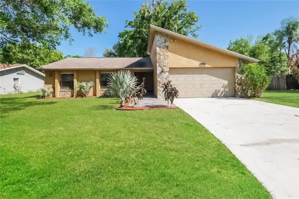 515 SANDALWOOD DRIVE, PLANT CITY, FL, 33563