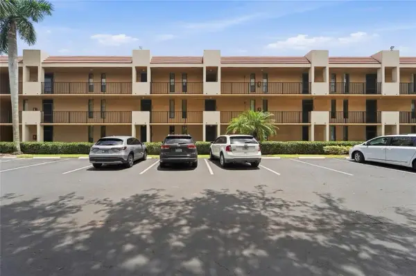 5605 Coral Lake Drive, Unit 105, Margate, FL, 33063