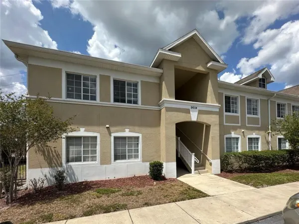9604 Seadale Court, Unit 201, Riverview, FL, 33578