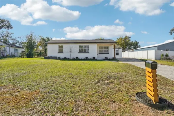 13929 2nd Street, Dade City, FL, 33525