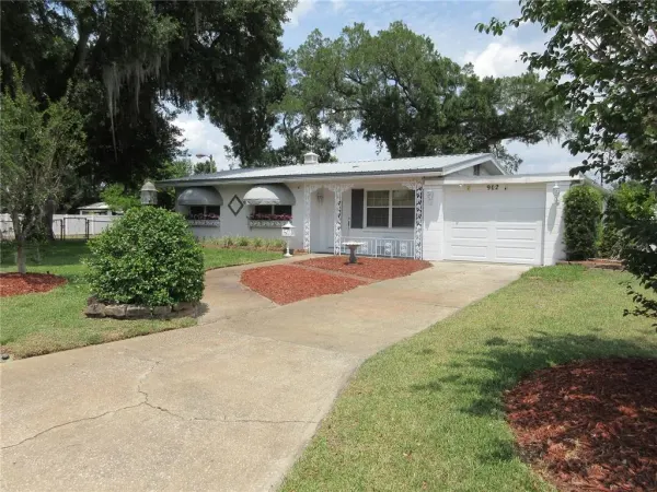902 N Crystal Terrace, Plant City, FL, 33563