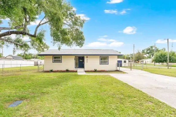 1502 N Bracewell Drive, Plant City, FL, 33563