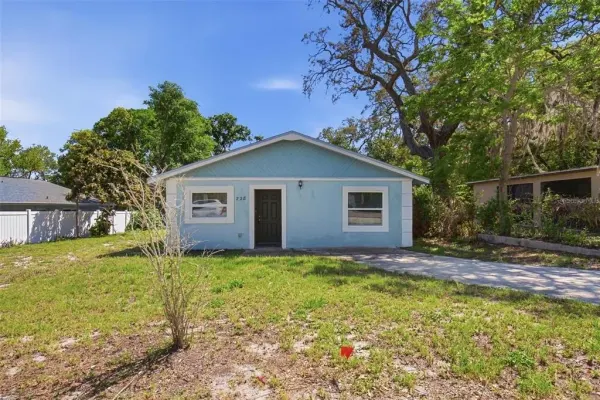 728 E Spruce Street, Tarpon Springs, FL, 34689