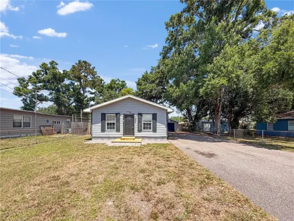 7706 E Comanche Avenue, Tampa, FL, 33610