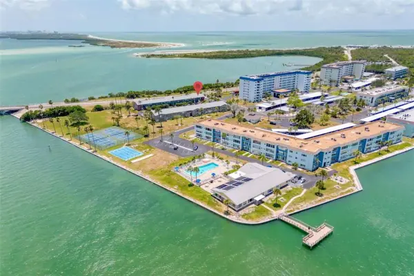 2 Causeway Boulevard, Unit 102, Dunedin, FL, 34698
