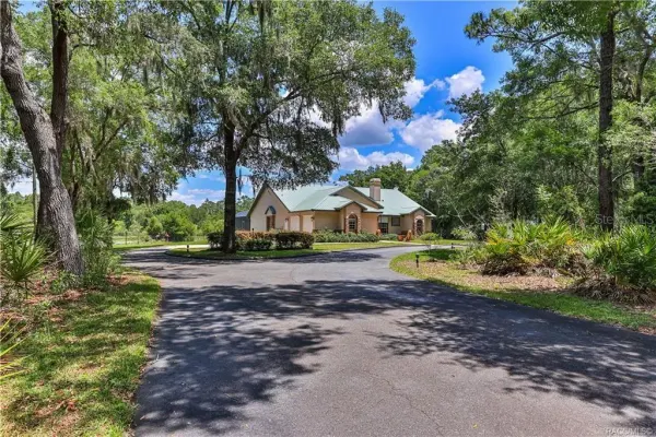 5215 N Honeycreek Terrace, Crystal River, FL, 34428
