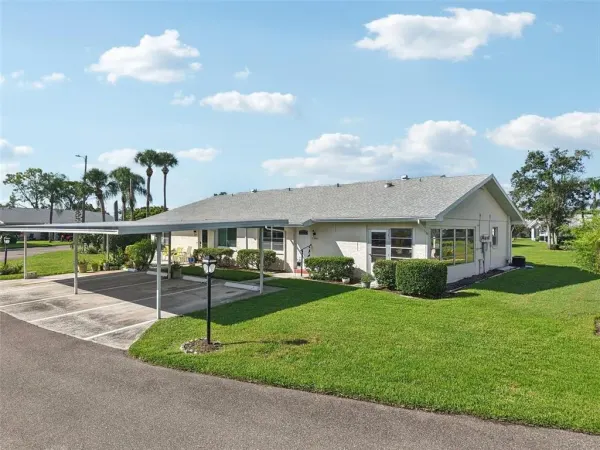 2304 Glenmore Circle, Unit 327, Sun City Center, FL, 33573
