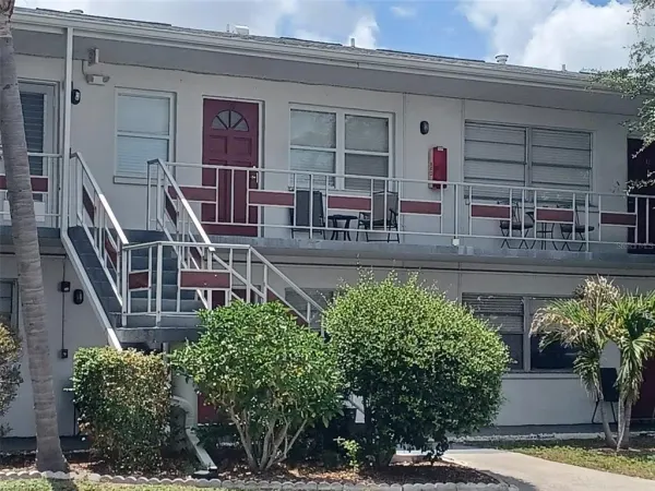 5920 18th Street N, Unit 6, St Petersburg, FL, 33714