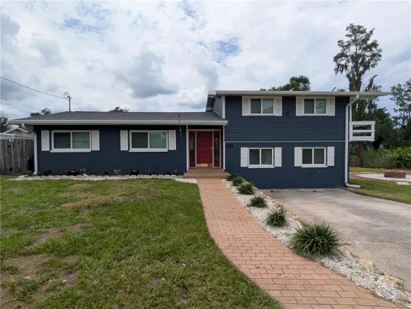1011 N Palm Drive, Plant City, FL, 33563