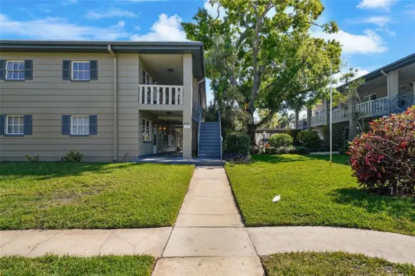 426 32nd Avenue N, Unit 102e, St Petersburg, FL, 33704