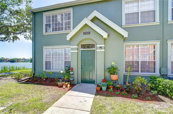 9304 Lake Chase Island Way, Tampa, FL, 33626