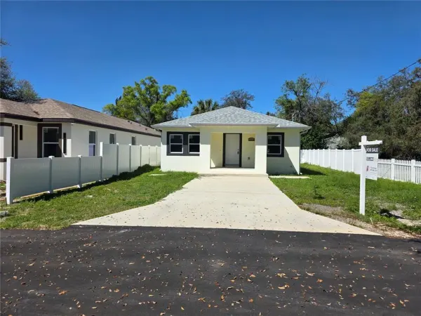 3704 Smith Tree Street, Tampa, FL, 33619