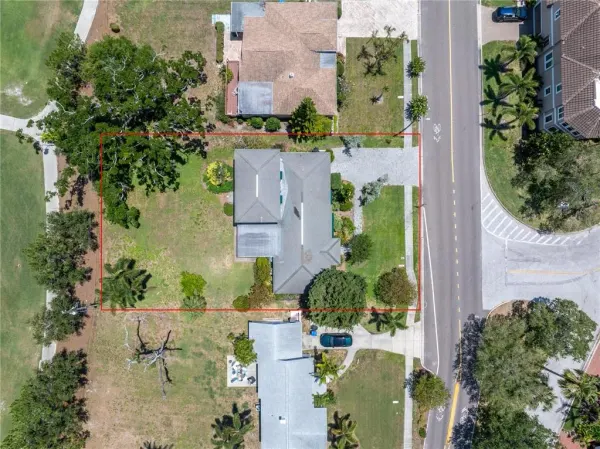 167 Almedo Way NE, St Petersburg, FL, 33704