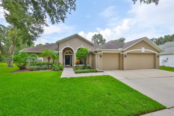 8613 Herons Cove Place, Tampa, FL, 33647