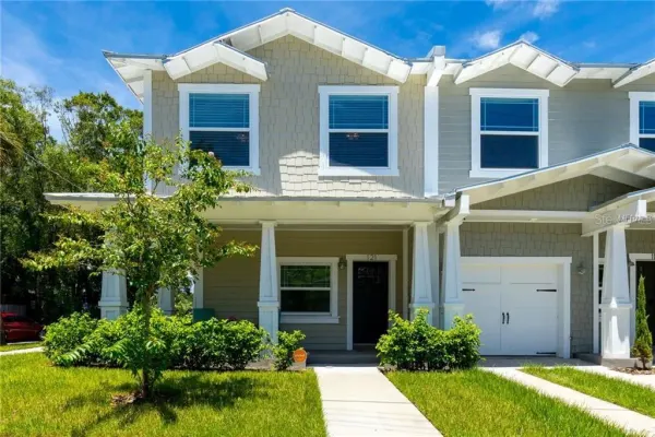 121 W Giddens Avenue, Tampa, FL, 33603