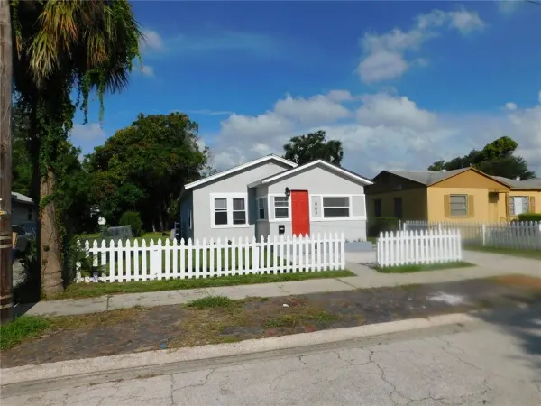 1009 17th Street S, St Petersburg, FL, 33712
