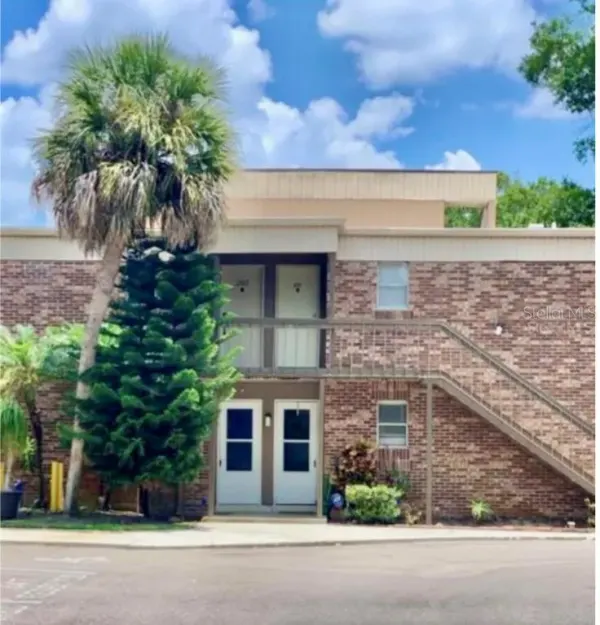 10423 Carrollbrook Court, Unit 201, Tampa, FL, 33618