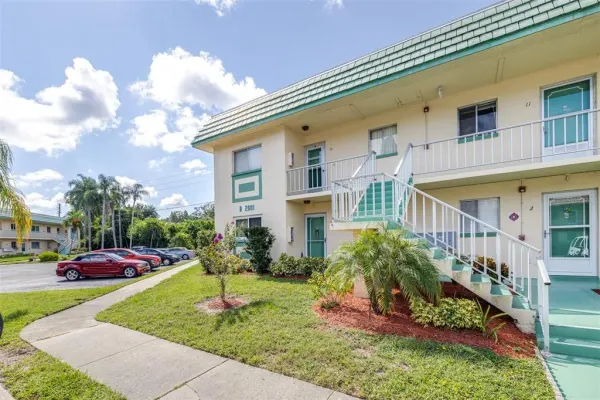 2001 Greenbriar Boulevard, Unit 1, Clearwater, FL, 33763