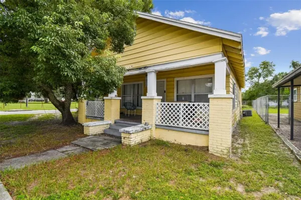 3417 E Lake Avenue, Tampa, FL, 33610