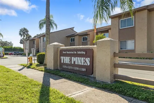 1575 Greenlea Drive, Unit 6, Clearwater, FL, 33755
