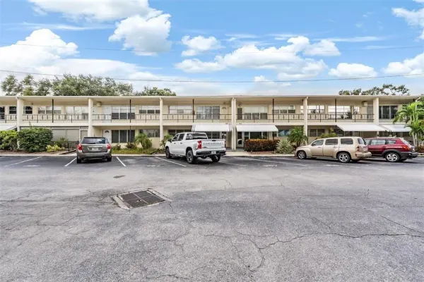5665 40th Avenue N, Unit 407, Kenneth City, FL, 33709