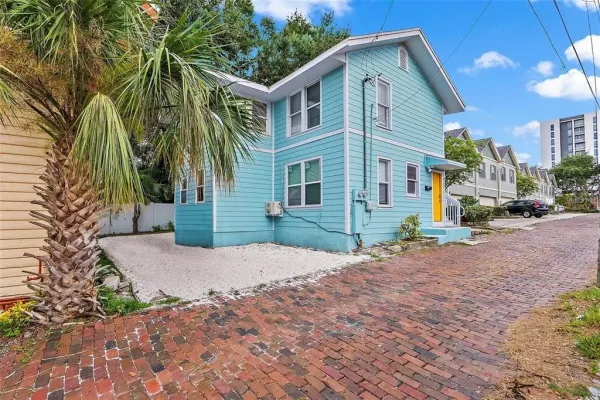 623 Mound Park Way S, St Petersburg, FL, 33701