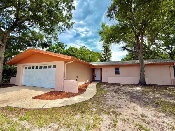 7401 21st Street N, St Petersburg, FL, 33702