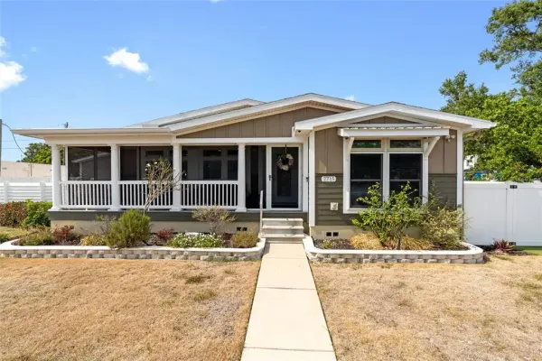2715 9th Avenue N, St Petersburg, FL, 33713