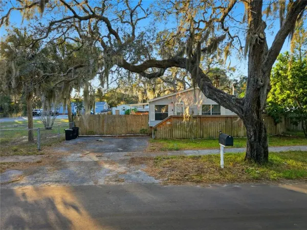 1205 Calvary Road, Holiday, FL, 34691