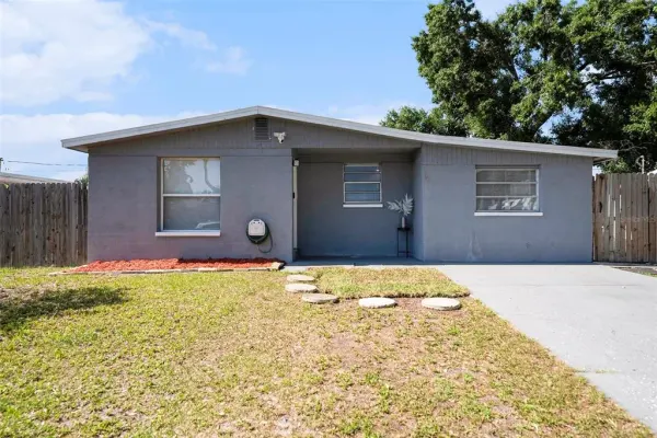 4521 W North Street, Tampa, FL, 33614