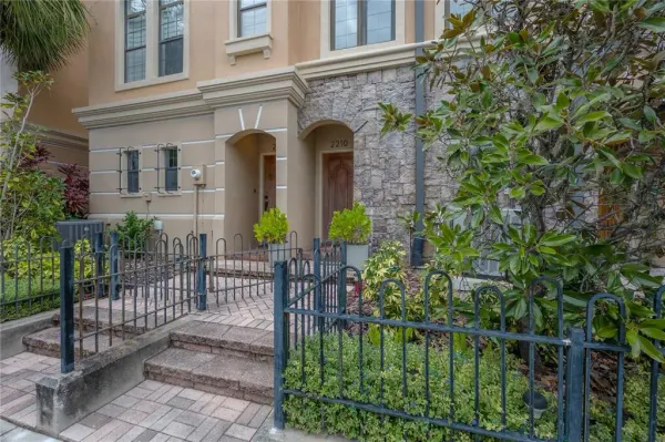 2210 Soho Bay Court, Tampa, FL, 33606