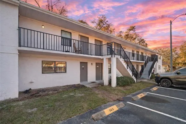 2142 Bradford Street, Unit 323, Clearwater, FL, 33760