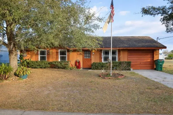 38831 North Avenue, Zephyrhills, FL, 33542