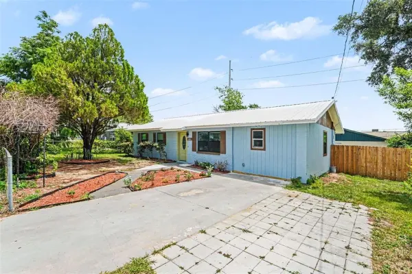 14814 11th Street, Dade City, FL, 33523