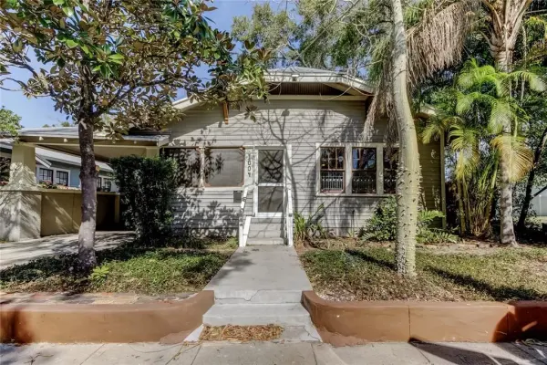 1004 E Crenshaw Street, Tampa, FL, 33604