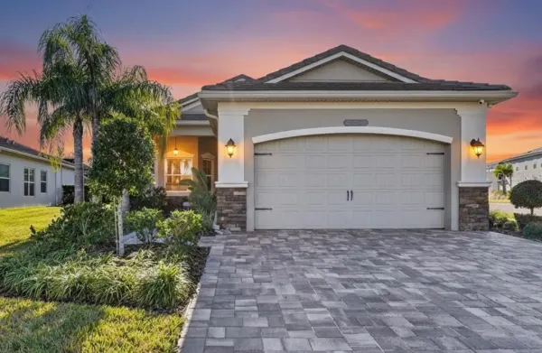 30724 Lindentree Drive, Wesley Chapel, FL, 33543