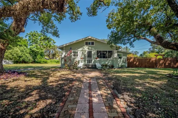 1404 E Cayuga Street, Tampa, FL, 33603