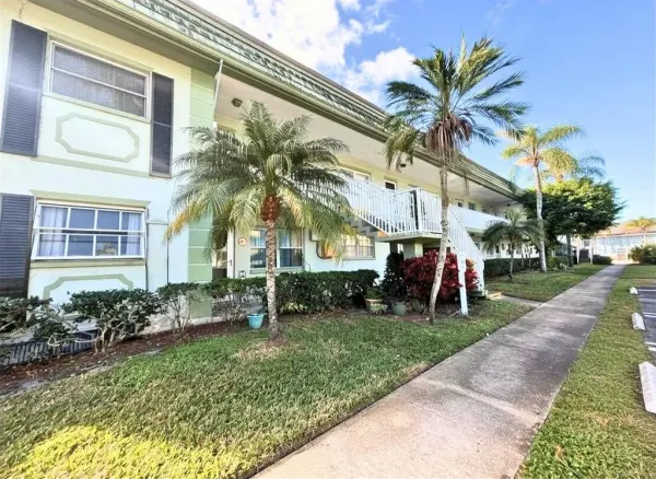 1433 S Belcher Road, Unit B2, Clearwater, FL, 33764