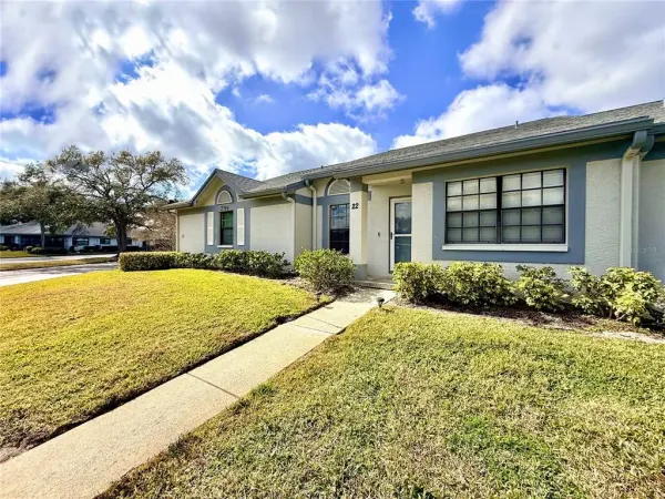 2749 Countryside Boulevard, Unit 22, Clearwater, FL, 33761