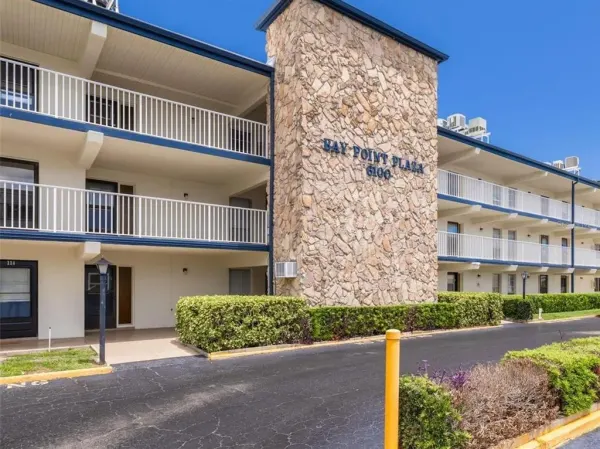 6100 12th Street S, Unit 313, St Petersburg, FL, 33705