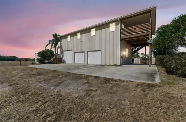 4026 Mcintosh Estates Lane, Plant City, FL, 33565