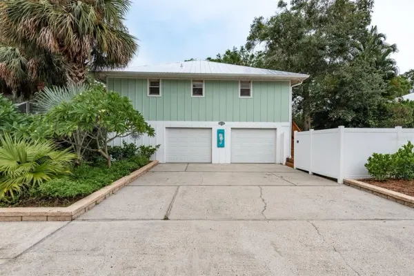 737 Ohio Avenue, Palm Harbor, FL, 34683