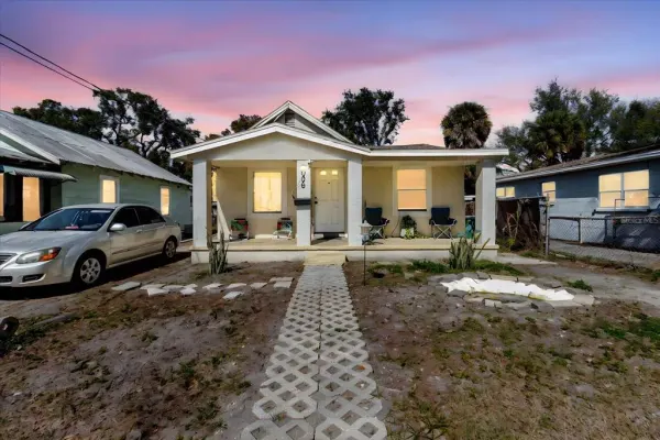 2006 Stuart Street, Tampa, FL, 33605