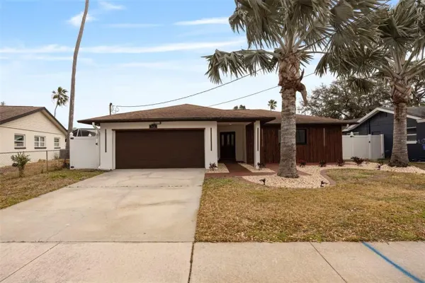 5921 Denver Street NE, St Petersburg, FL, 33703
