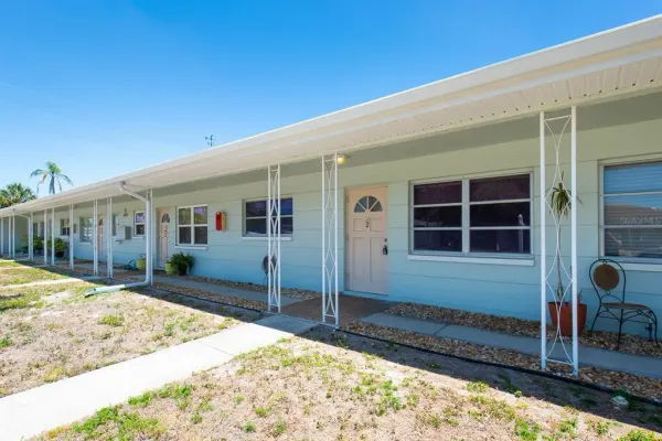 3775 59th Street N, Unit 2, St Petersburg, FL, 33710