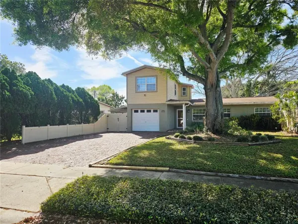 5564 N 63rd Way N, St Petersburg, FL, 33709
