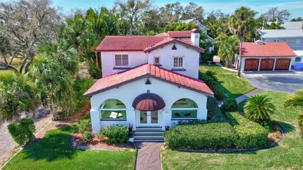 120 Park Street N, St Petersburg, FL, 33710