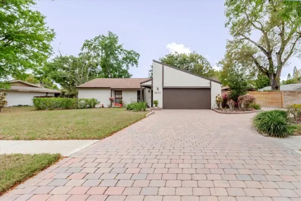 8222 La Serena Drive, Tampa, FL, 33614