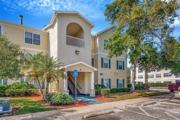 18281 Bridle Club Drive, Tampa, FL, 33647