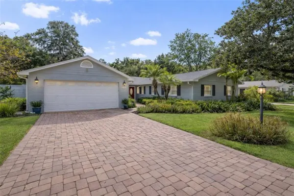 2102 W Kyra Drive, Tampa, FL, 33612